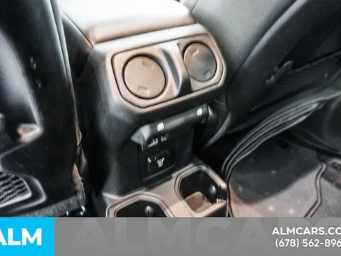 Used 2026 Jeep Gladiator Mojave AWD/4WD image 16