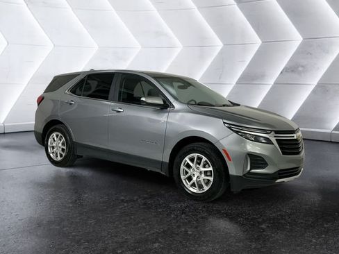 Used 2024 Chevrolet Equinox LT FWD image 1