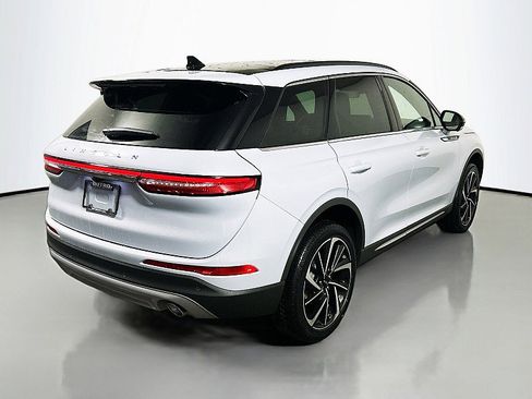 New 2025 Lincoln Corsair Reserve image 7