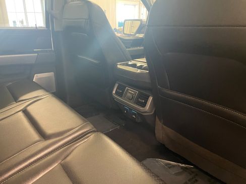 Used 2022 Ford F150 Lariat w/ Equipment Group 502A High image 32