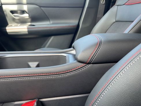 New 2025 Nissan Kicks SR w/ SR Premium Package image 13