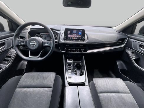 Used 2024 Nissan Rogue SV FWD image 13