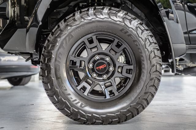 Used 2022 Toyota 4Runner TRD Off-Road Premium w/ Moonroof Package AWD/4WD image 15