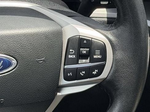 Used 2023 Ford Explorer XLT RWD image 13