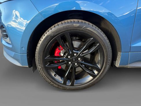 Used 2019 Ford Edge ST w/ Equipment Group 401A image 9