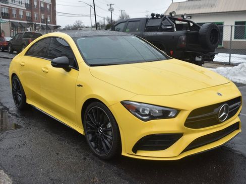 Used 2023 Mercedes-Benz CLA 35 AMG 4MATIC image 4