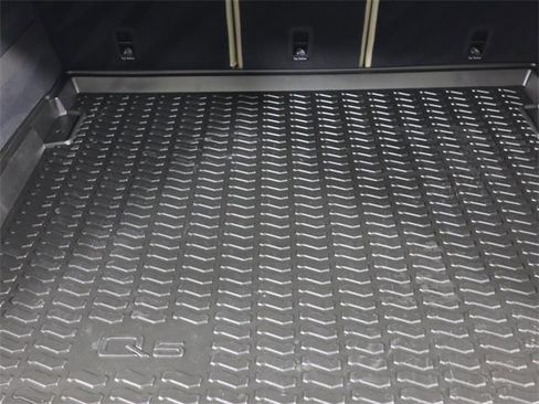 Certified 2025 Audi Q5 2.0T Premium Plus w/ Premium Plus Package image 25