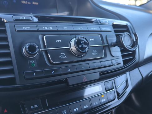 Used 2017 Honda Accord Sport image 31