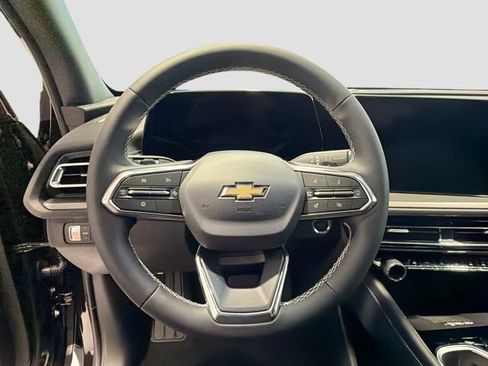 New 2026 Chevrolet Traverse LT FWD image 10