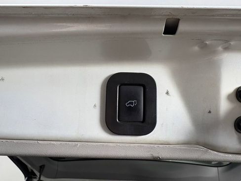 Used 2018 Toyota Sienna XLE w/ XLE Navigation Package image 34