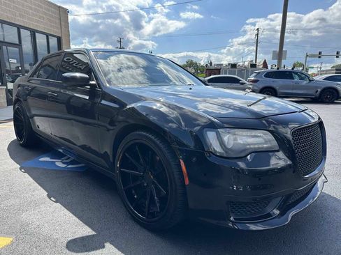 Used 2015 Chrysler 300 S RWD image 3