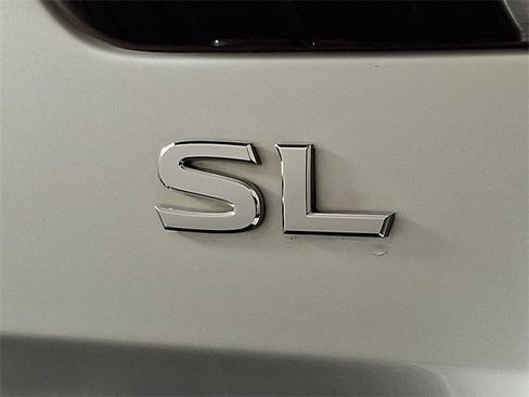 Used 2022 Nissan Armada SL w/ Captain's Chairs Package image 32