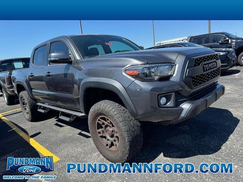 Used 2018 Toyota Tacoma TRD Off-Road w/ Four Season Floor Mat Package AWD/4WD image 1