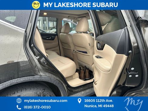 Used 2015 Nissan Rogue SL w/ SL Premium Package image 18