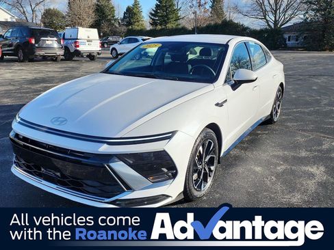 Used 2025 Hyundai Sonata SEL image 1
