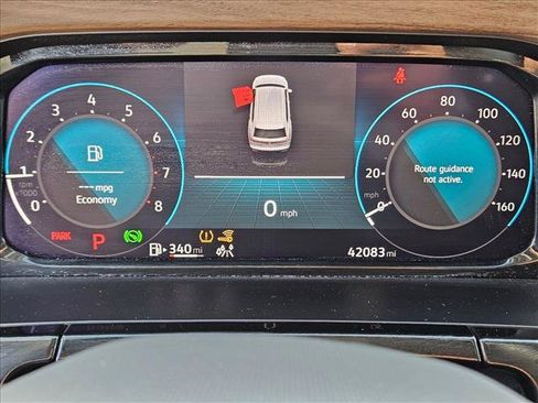 Used 2025 Volkswagen Atlas SE FWD image 12