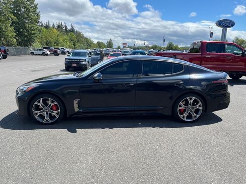 Used 2018 Kia Stinger GT2 AWD/4WD image 3