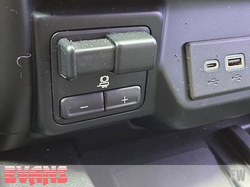 Used 2020 GMC Sierra 1500 SLT w/ SLT Premium Package image 11