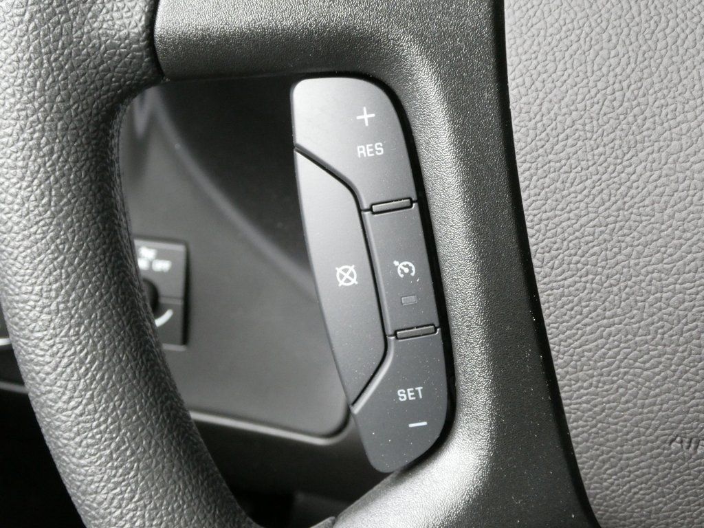 Used 2025 GMC Savana 3500 w/ Power Convenience Package RWD image 9