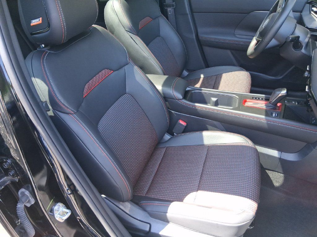 Used 2026 Nissan Kicks SR w/ SR Premium Package AWD/4WD image 26
