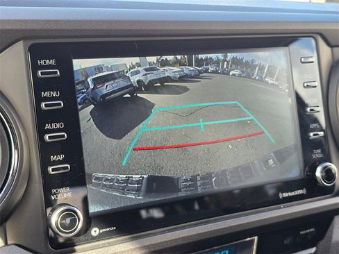 Certified 2023 Toyota Tacoma TRD Off-Road image 33