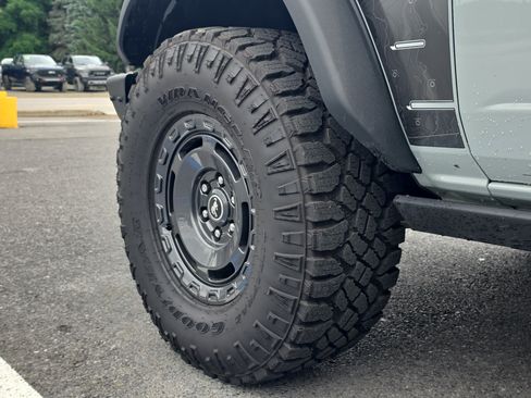 Used 2023 Ford Bronco Everglades AWD/4WD image 12