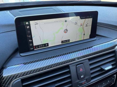 Used 2018 BMW M3 RWD image 25