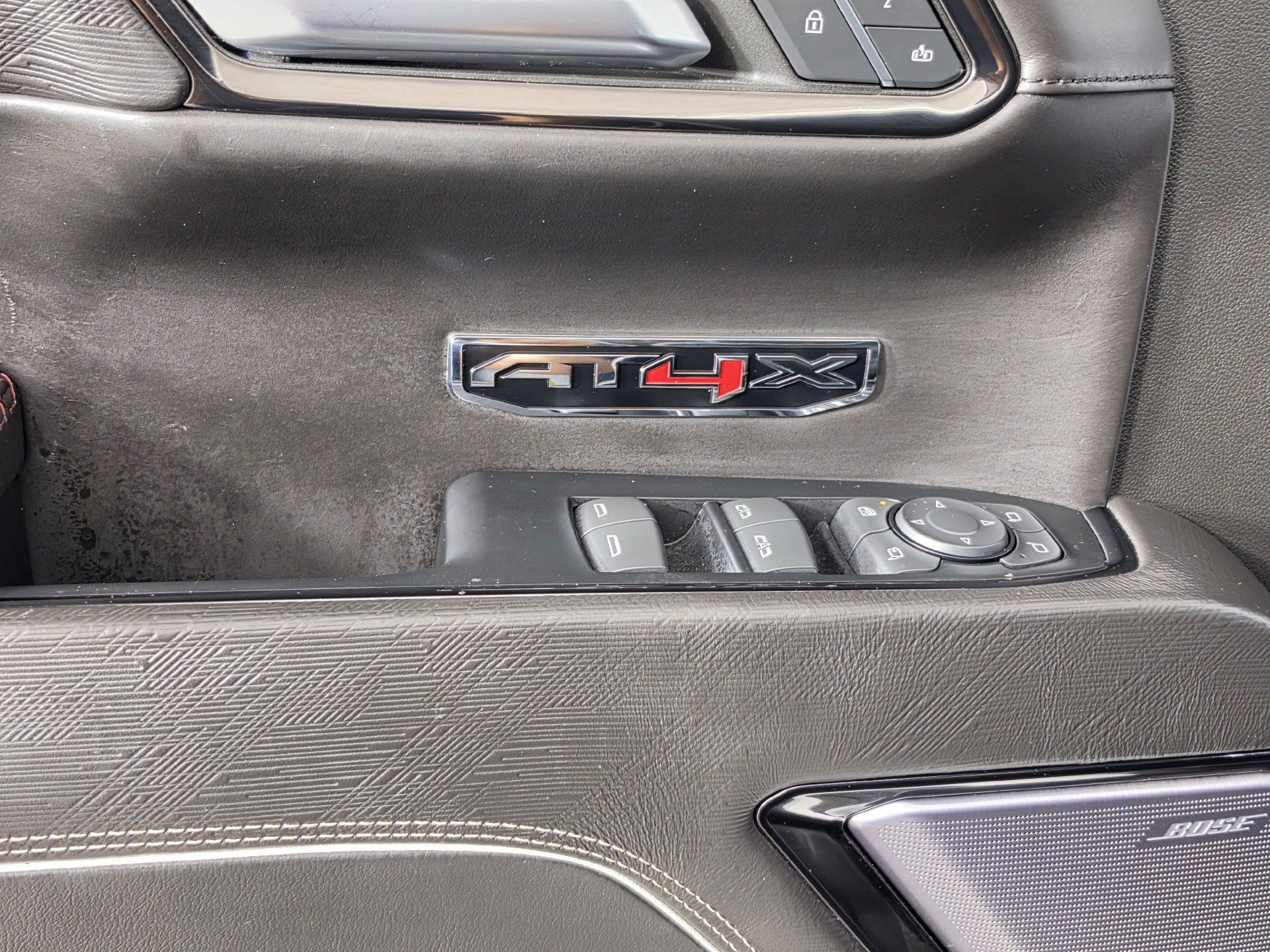 Used 2022 GMC Sierra 1500 AT4X AWD/4WD image 10