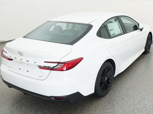 New 2026 Toyota Camry SE FWD image 8