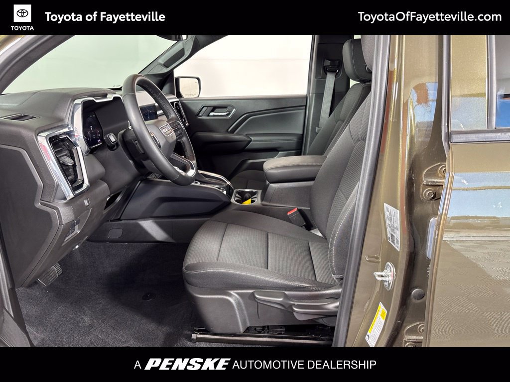 Used 2025 GMC Canyon Elevation w/ Technology Package AWD/4WD image 22