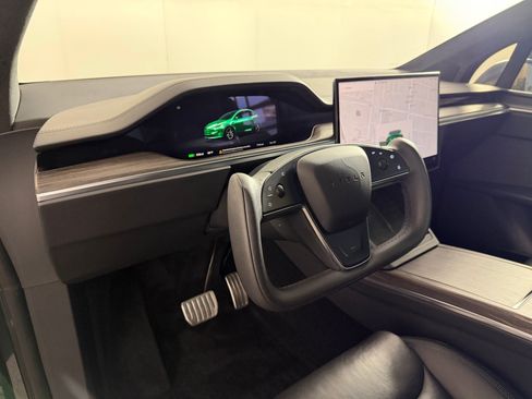 Used 2022 Tesla Model X AWD image 17