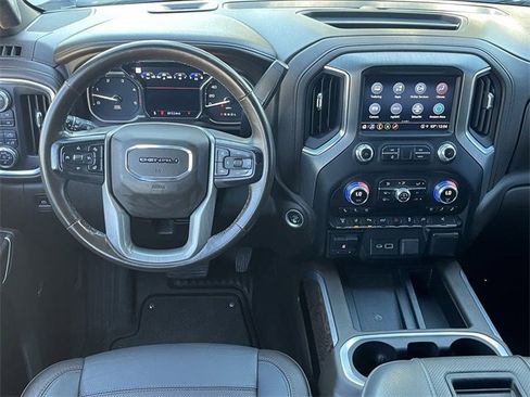 Used 2022 GMC Sierra 3500 Denali image 13