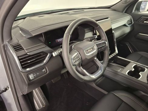 Used 2024 GMC Acadia Elevation w/ LPO, Floor Liner Package image 11