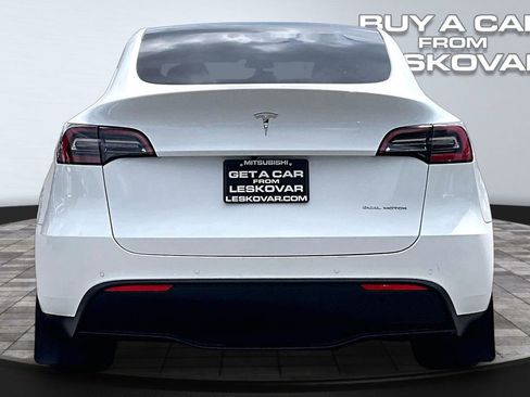 Used 2022 Tesla Model Y Long Range AWD/4WD image 4