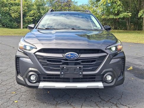 Used 2023 Subaru Outback Limited XT image 5