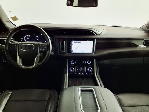 Used 2023 GMC Yukon XL Denali image 15