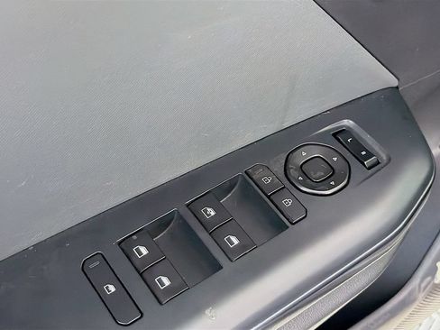 Used 2025 Kia K4 FWD image 21