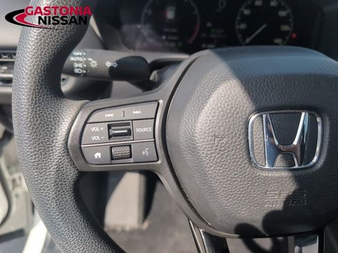 Used 2024 Honda HR-V LX image 25