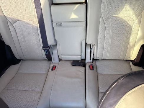 Used 2019 Lexus RX 350L FWD image 12