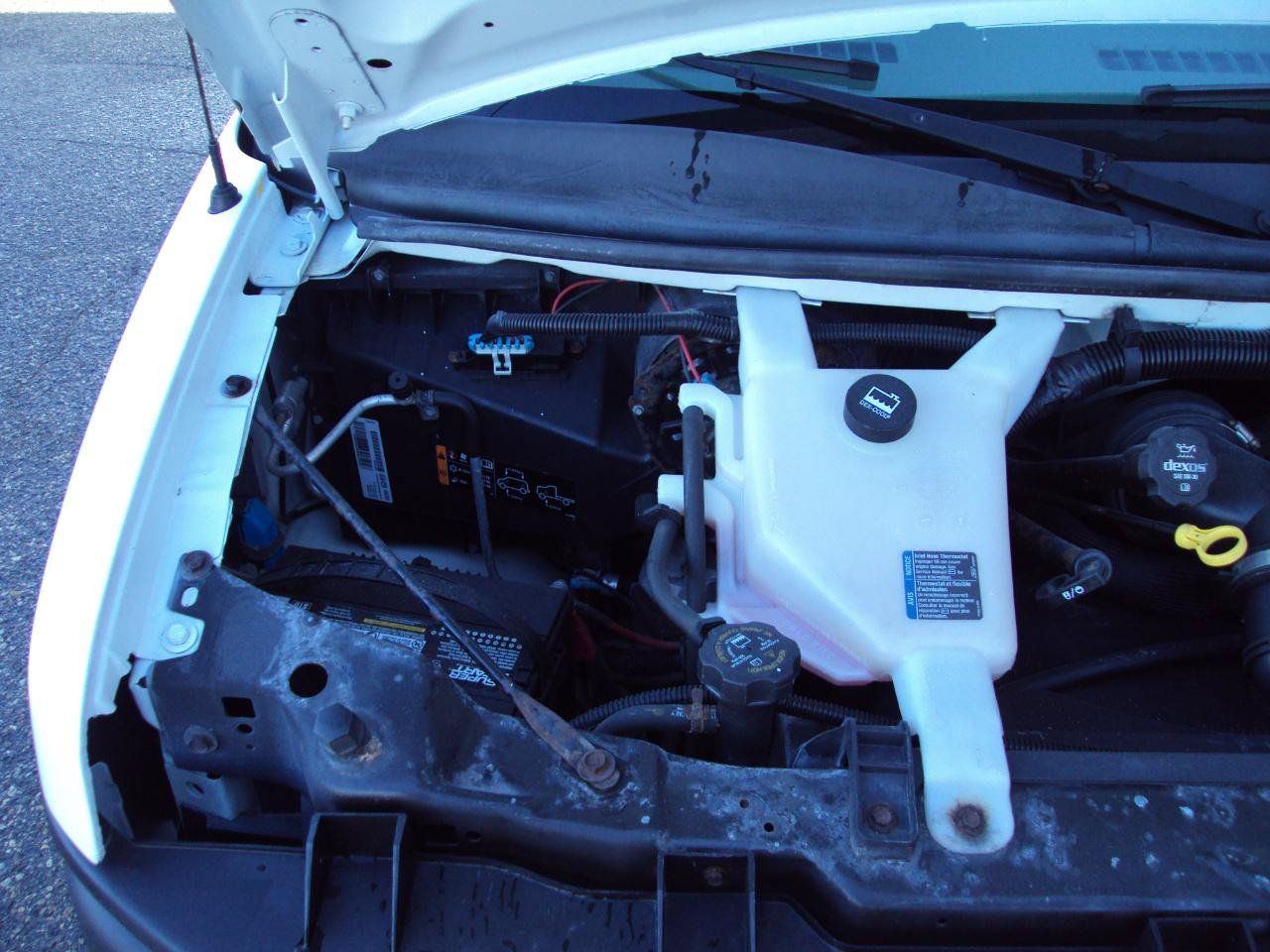 Used 2014 Chevrolet Express 1500 AWD image 28