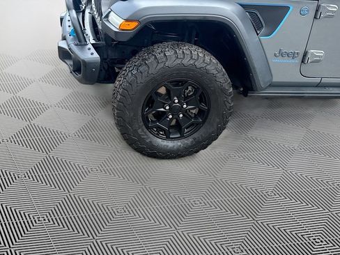 Used 2023 Jeep Wrangler Unlimited Rubicon 4xe AWD/4WD image 35