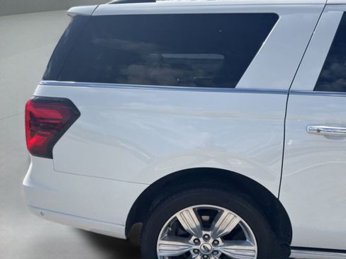 Used 2024 Ford Expedition Max Platinum AWD/4WD image 36