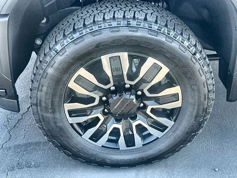 New 2026 GMC Sierra 2500 Denali Ultimate image 34