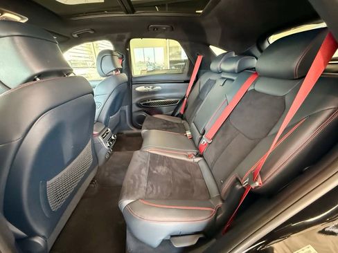 Used 2022 Genesis GV70 3.5T Sport w/ Sport Prestige Package image 21