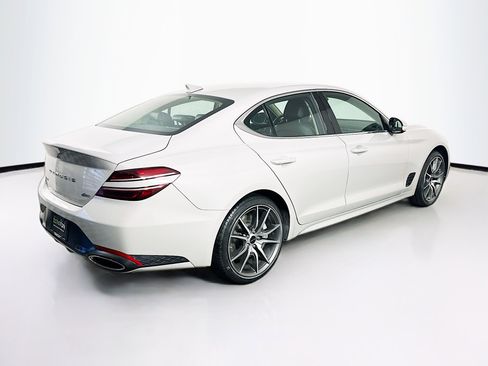 Used 2025 Genesis G70 2.5T image 9