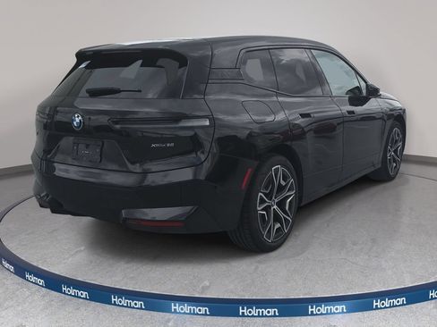 Used 2024 BMW iX xDrive50 w/ Premium Package AWD/4WD image 4