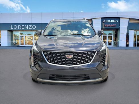 Used 2023 Cadillac XT4 Premium Luxury w/ Enhanced Visibility Package FWD image 2