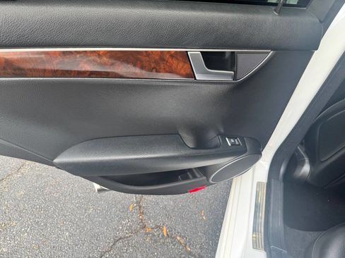 Used 2013 Mercedes-Benz C 300 C 300 Sport 4MATIC AWD 4dr Sed w/ Multimedia Pkg image 16