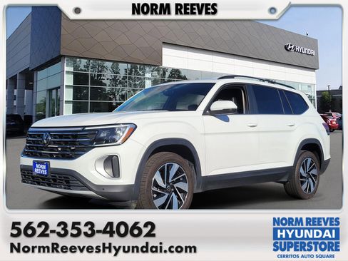 Used 2024 Volkswagen Atlas SE image 1