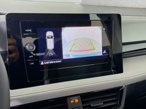 New 2026 Volkswagen Taos S image 15